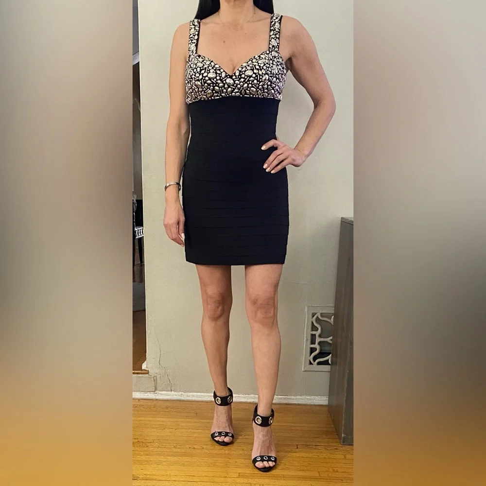 SHERRI HILL, black, dress. Size 4 - Picture 1 of 5